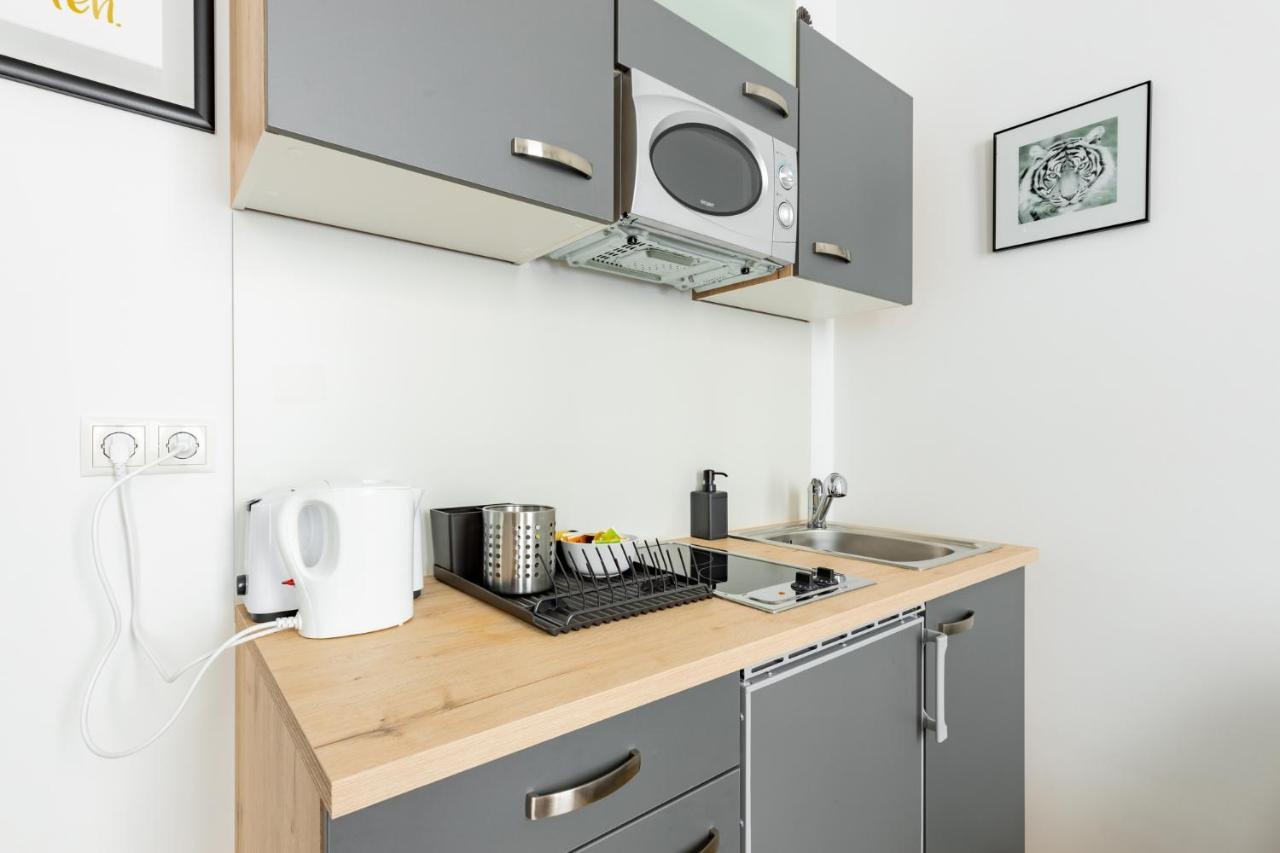 Budget Rooms West With Shared Kitchen Vienna Exterior photo