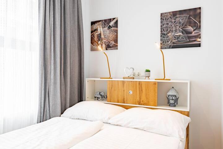 Budget Rooms West With Shared Kitchen Vienna Exterior photo