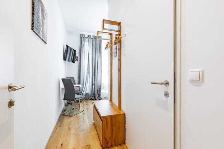 Budget Rooms West With Shared Kitchen Vienna Exterior photo