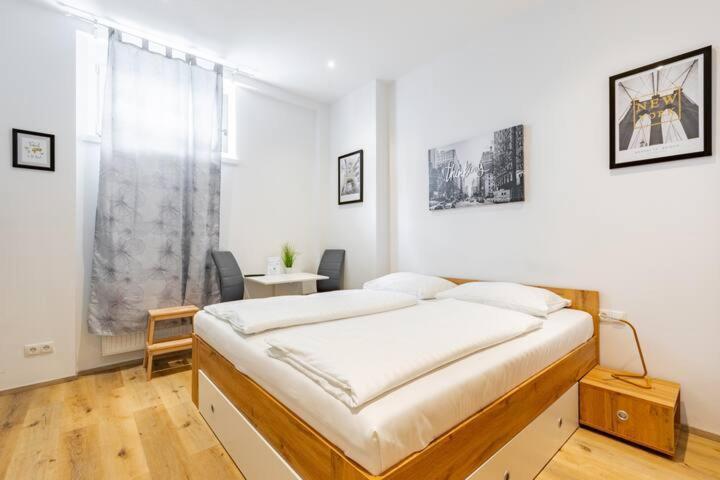 Budget Rooms West With Shared Kitchen Vienna Exterior photo
