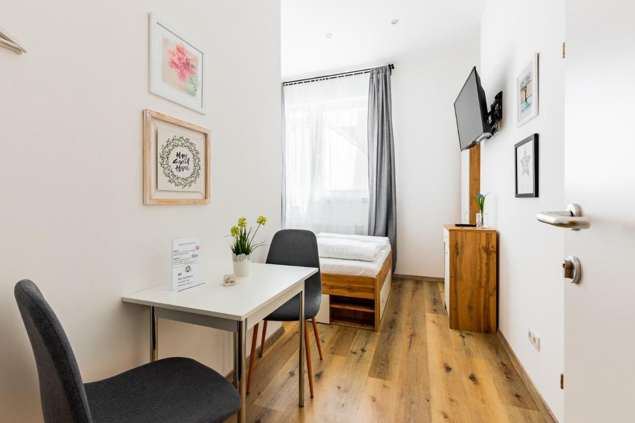Budget Rooms West With Shared Kitchen Vienna Exterior photo