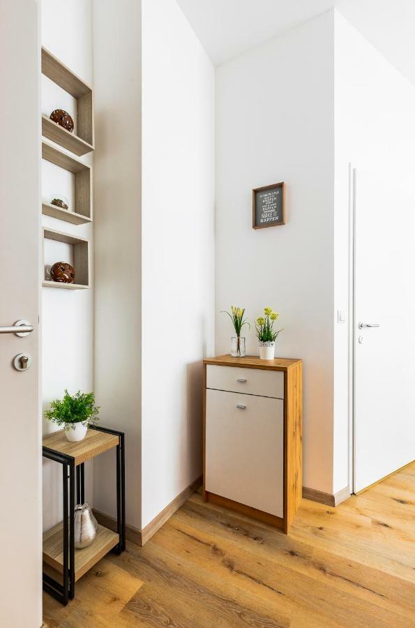 Budget Rooms West With Shared Kitchen Vienna Exterior photo