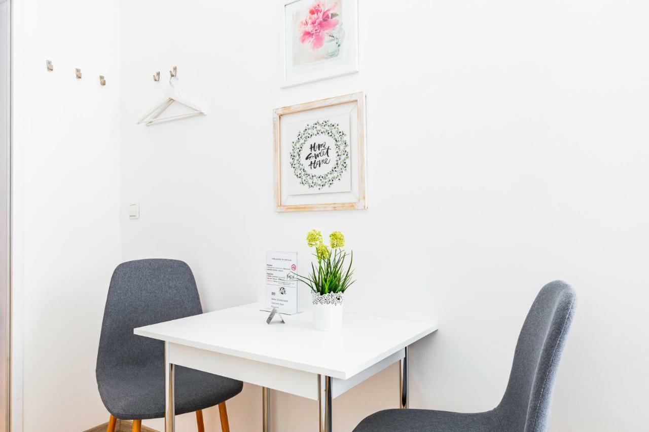 Budget Rooms West With Shared Kitchen Vienna Exterior photo