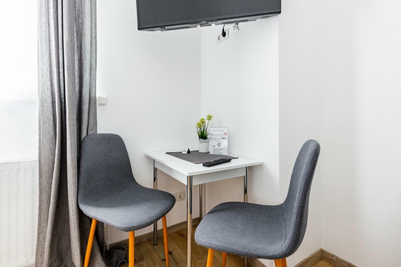 Budget Rooms West With Shared Kitchen Vienna Exterior photo
